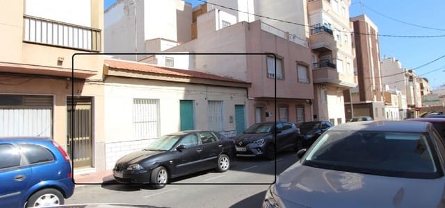 5 quarto Casa em Banda para venda em Zona Pueblo, Guardamar del Segura - 189 990 € (Ref: 9497723)