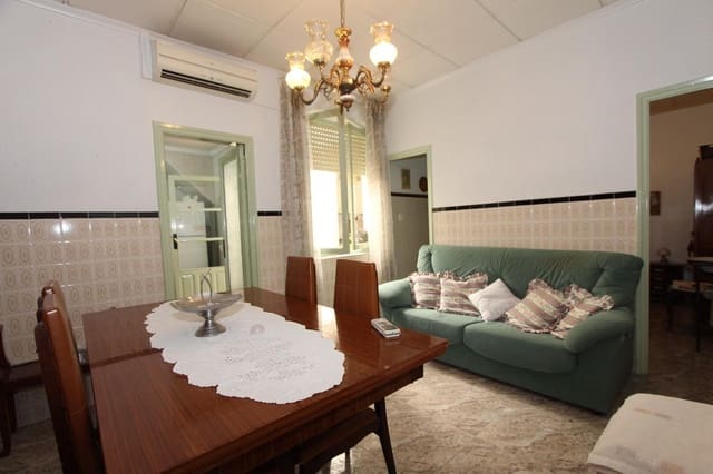 5 quarto Casa em Banda para venda em Zona Pueblo, Guardamar del Segura - 189 990 € (Ref: 9497723)