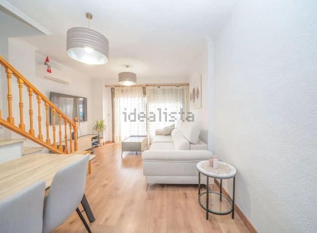 2 soverom Leilighet til salgs i Guardamar del Segura med garasje - € 275 000 (Ref: 9504367)