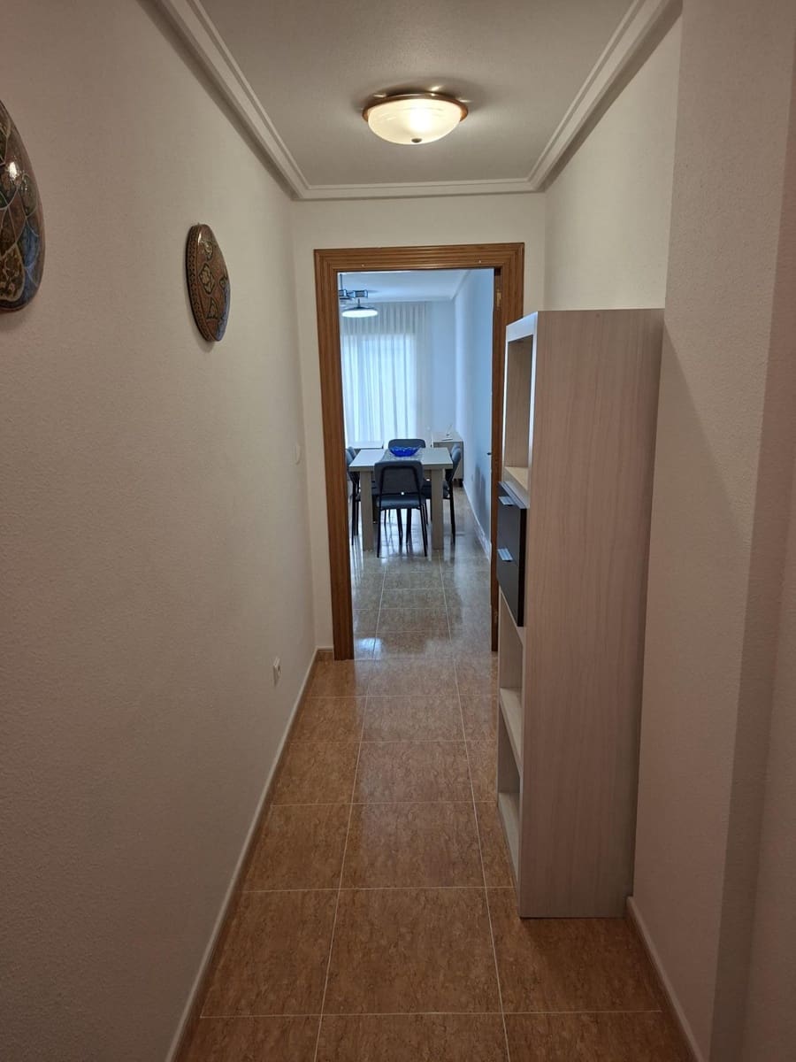 3 sovrum Lägenhet att hyra i Guardamar del Segura - 850 € (Ref: 9541218)