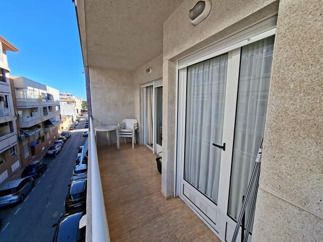 3 sovrum Lägenhet att hyra i Zona Pueblo, Guardamar del Segura - 850 € (Ref: 9541218)