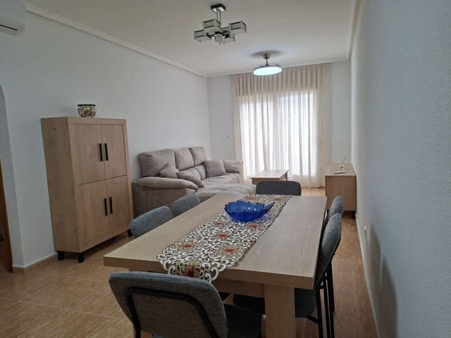 3 sovrum Lägenhet att hyra i Zona Pueblo, Guardamar del Segura - 850 € (Ref: 9541218)