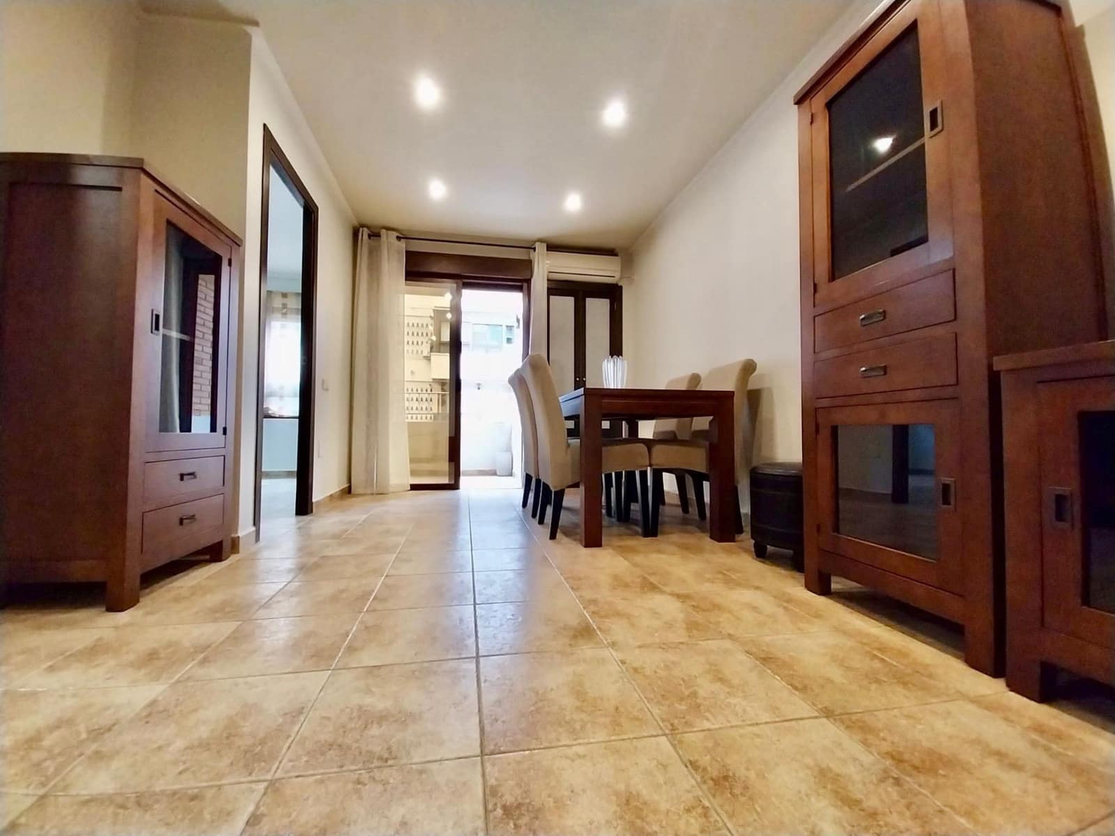 3 sovrum Lägenhet att hyra i Guardamar del Segura med garage - 800 € (Ref: 9551654)