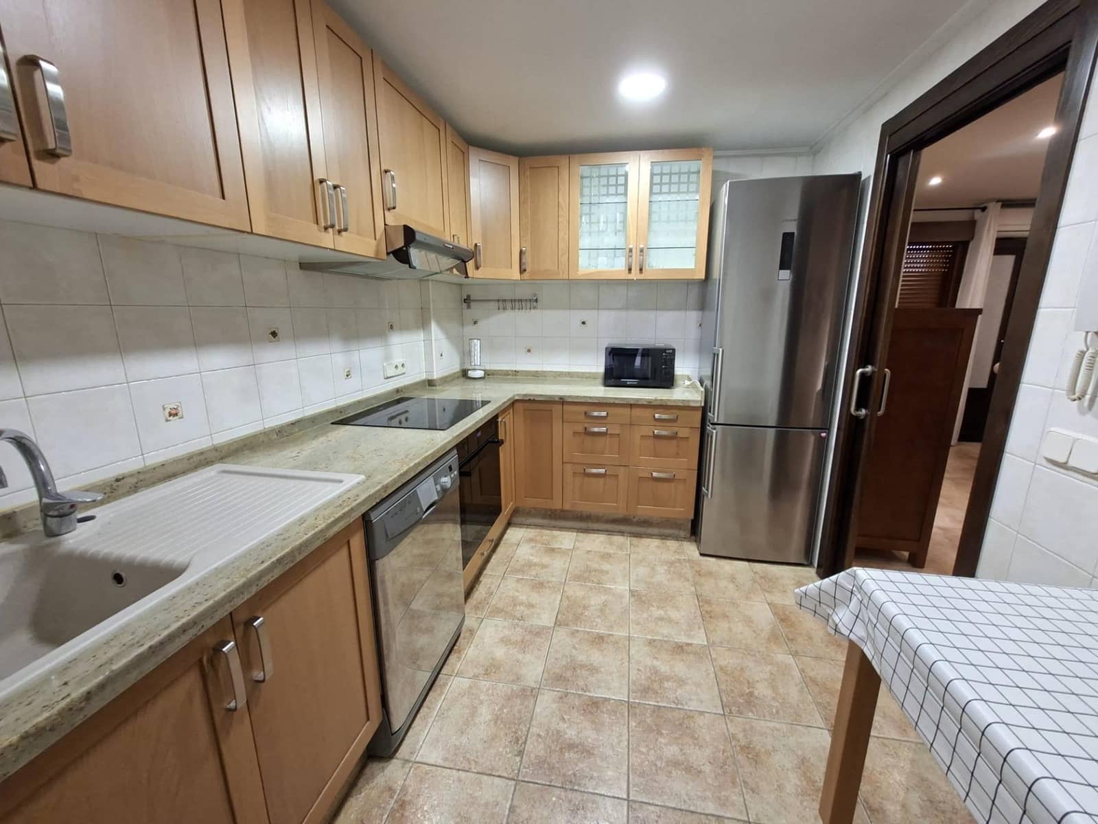 3 sovrum Lägenhet att hyra i Guardamar del Segura med garage - 800 € (Ref: 9551654)