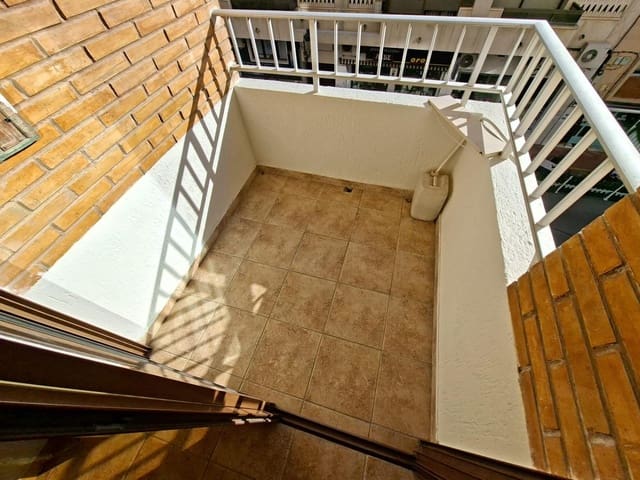 3 sovrum Lägenhet att hyra i Guardamar del Segura med garage - 800 € (Ref: 9551654)