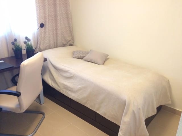 2 makuuhuone Huoneisto vuokrattavana paikassa Guardamar del Segura mukana uima-altaan - 900 € (Ref: 9551655)