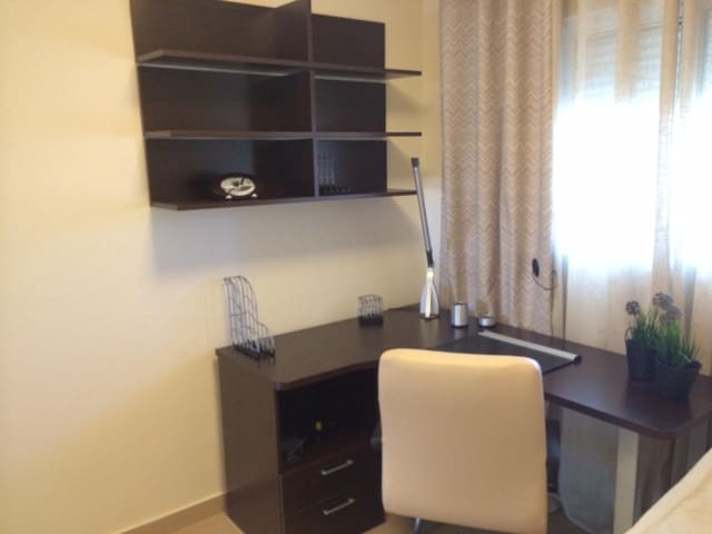 2 makuuhuone Huoneisto vuokrattavana paikassa Guardamar del Segura mukana uima-altaan - 900 € (Ref: 9551655)