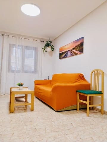 Apartamento de 2 habitaciones en Guardamar del Segura en alquiler - 700 € (Ref: 9596248)