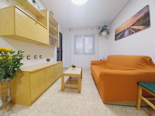 Apartamento de 2 habitaciones en Guardamar del Segura en alquiler - 700 € (Ref: 9596248)