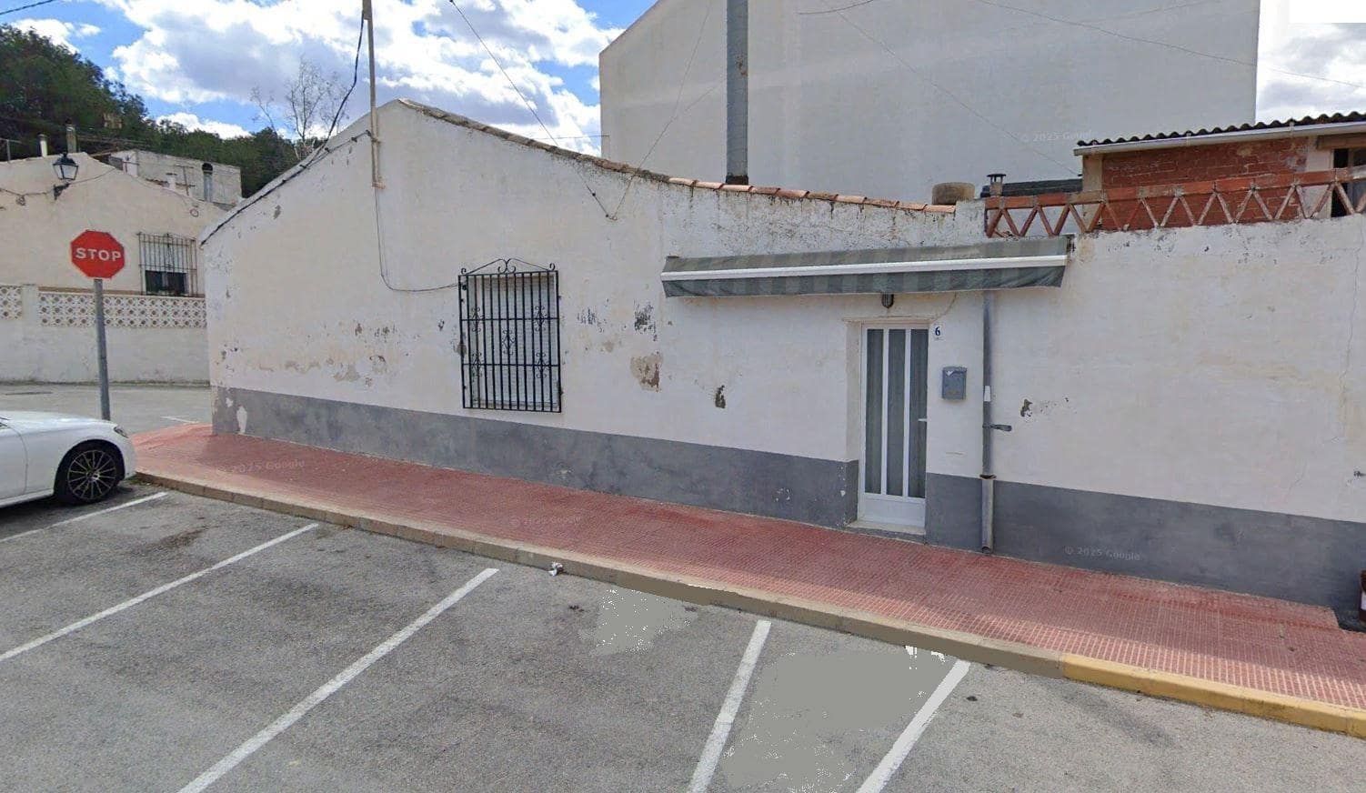 4 Zimmer Villa zu verkaufen in Guardamar del Segura mit Garage - 250.000 € (Ref: 9615622)