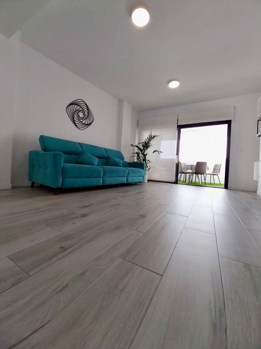 3 makuuhuone Bungalow myytävänä paikassa Guardamar del Segura mukana uima-altaan 
autotalli - 289 900 € (Ref: 9630112)