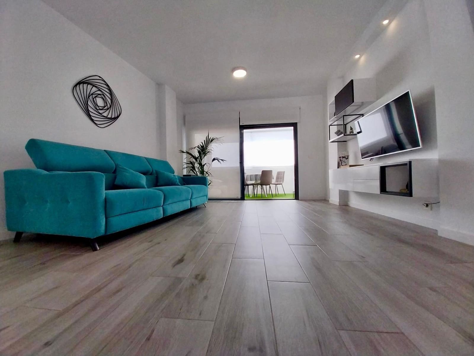 3 makuuhuone Bungalow myytävänä paikassa Guardamar del Segura mukana uima-altaan 
autotalli - 289 900 € (Ref: 9630112)