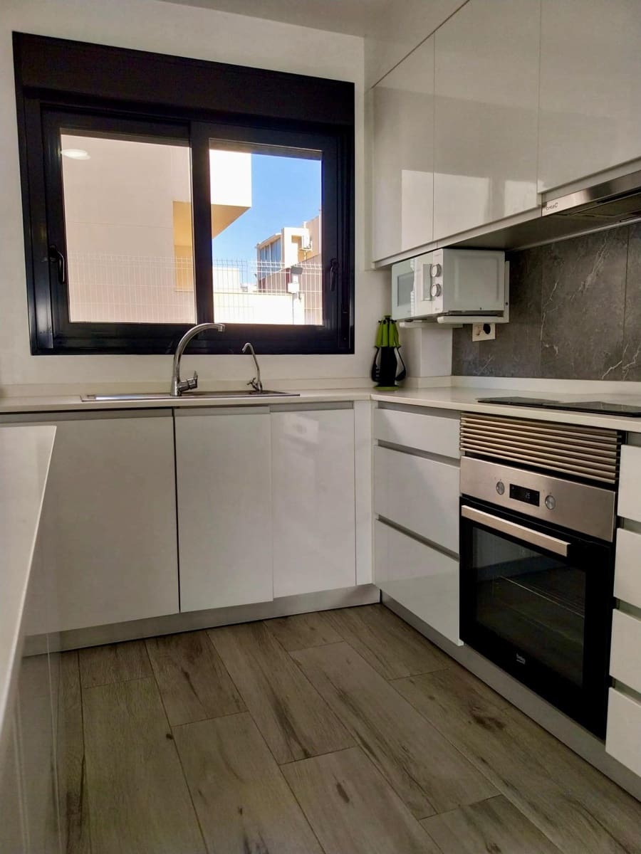 3 makuuhuone Bungalow myytävänä paikassa Guardamar del Segura mukana uima-altaan 
autotalli - 289 900 € (Ref: 9630112)