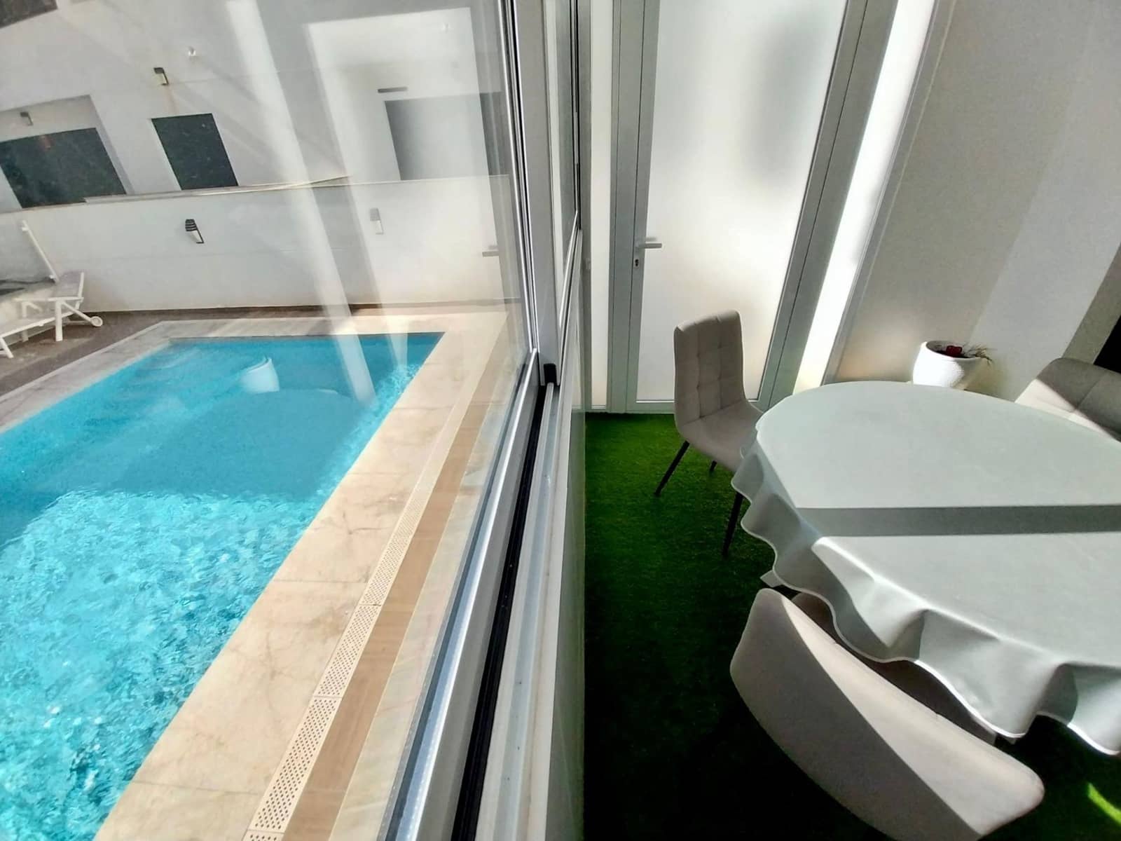 3 makuuhuone Bungalow myytävänä paikassa Guardamar del Segura mukana uima-altaan 
autotalli - 289 900 € (Ref: 9630112)