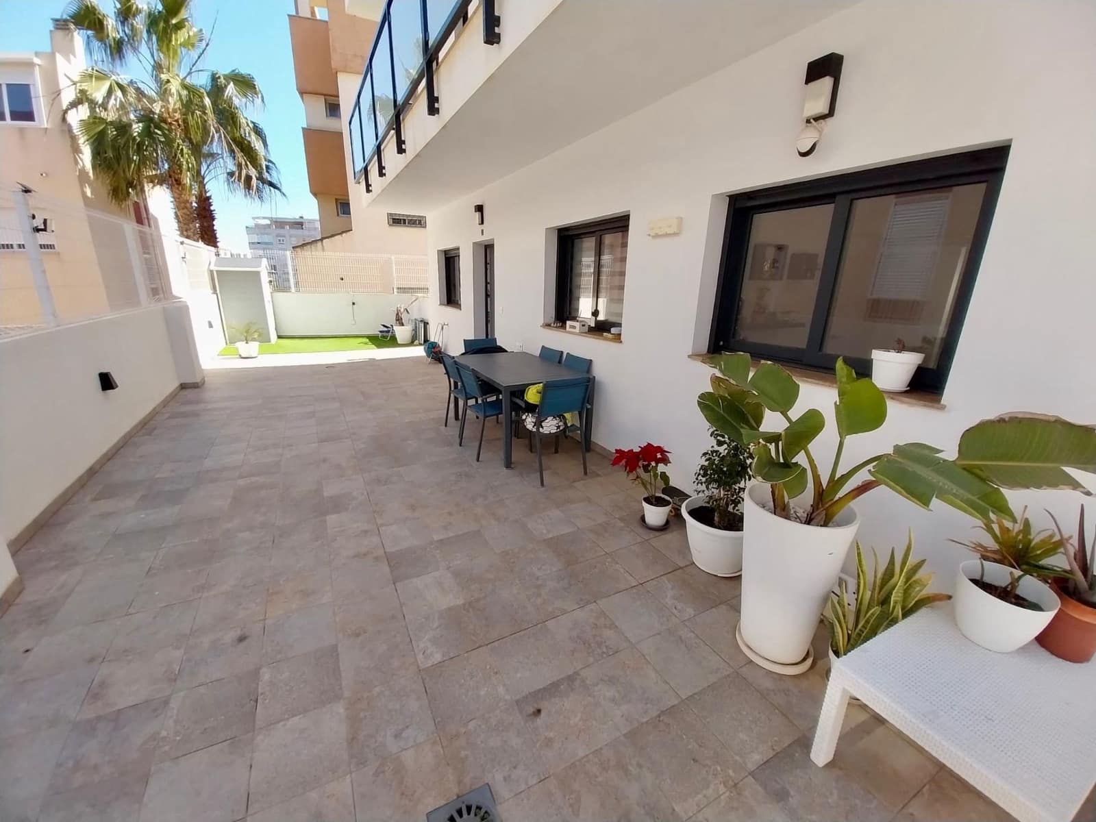 3 makuuhuone Bungalow myytävänä paikassa Guardamar del Segura mukana uima-altaan 
autotalli - 289 900 € (Ref: 9630112)