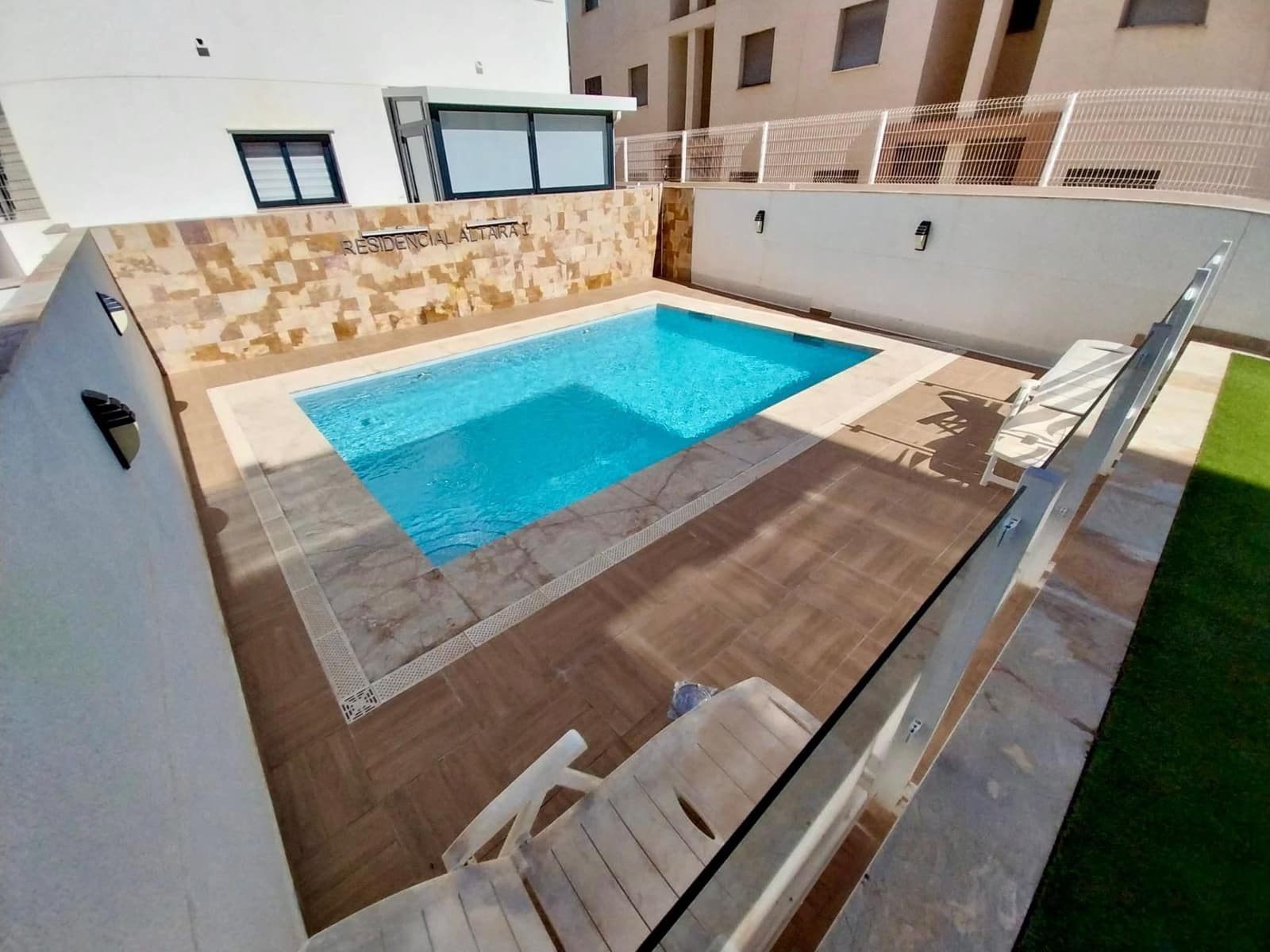 3 makuuhuone Bungalow myytävänä paikassa Guardamar del Segura mukana uima-altaan 
autotalli - 289 900 € (Ref: 9630112)