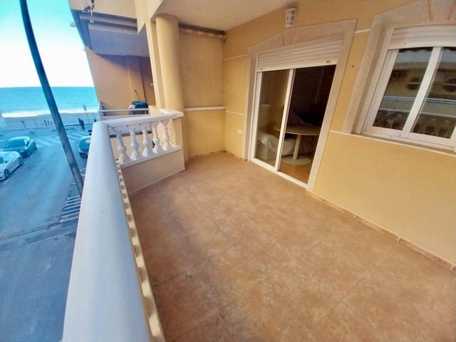 Apartamento de 2 habitaciones en Guardamar del Segura en alquiler - 750 € (Ref: 9630113)