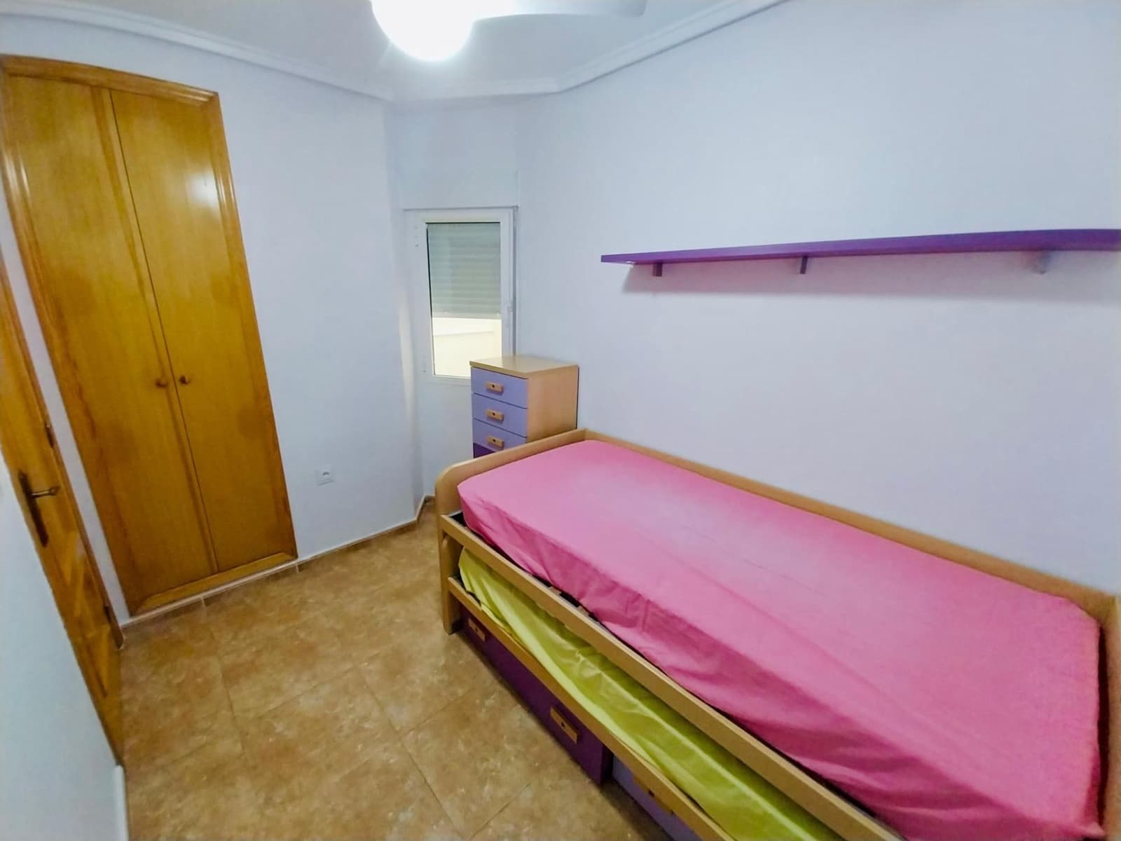 Apartamento de 2 habitaciones en Guardamar del Segura en alquiler - 750 € (Ref: 9630113)