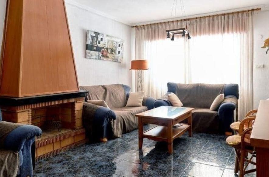 4 chambre Bungalow à vendre à Guardamar del Segura avec garage - 285 000 € (Ref: 9679936)