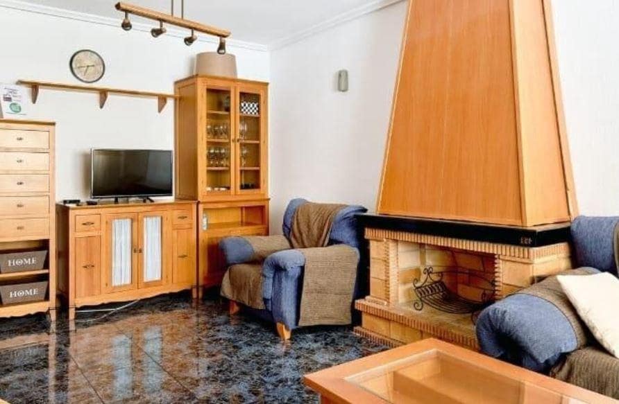 4 chambre Bungalow à vendre à Guardamar del Segura avec garage - 285 000 € (Ref: 9679936)