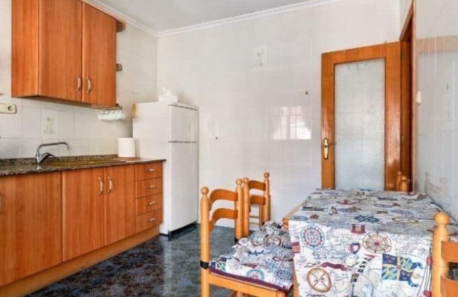 4 chambre Bungalow à vendre à Guardamar del Segura avec garage - 285 000 € (Ref: 9679936)