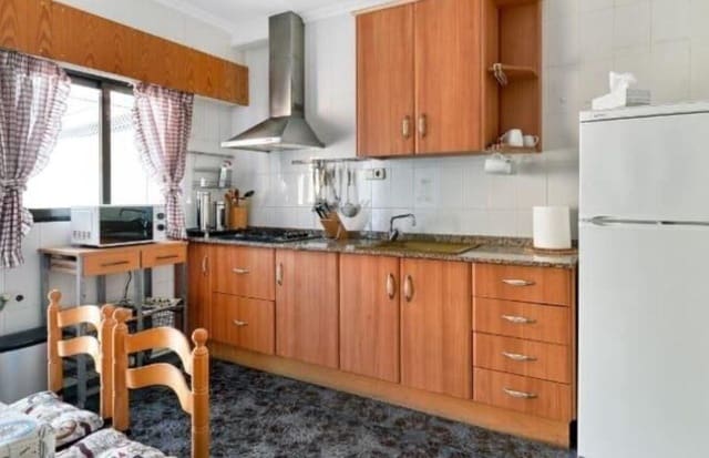 4 chambre Bungalow à vendre à Guardamar del Segura avec garage - 285 000 € (Ref: 9679936)