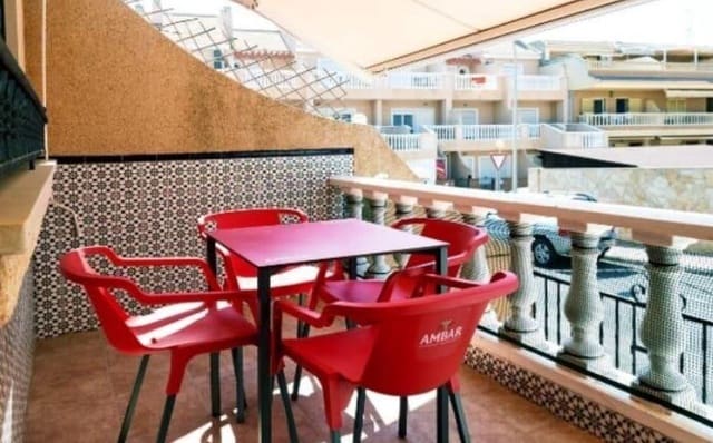 4 chambre Bungalow à vendre à Guardamar del Segura avec garage - 285 000 € (Ref: 9679936)