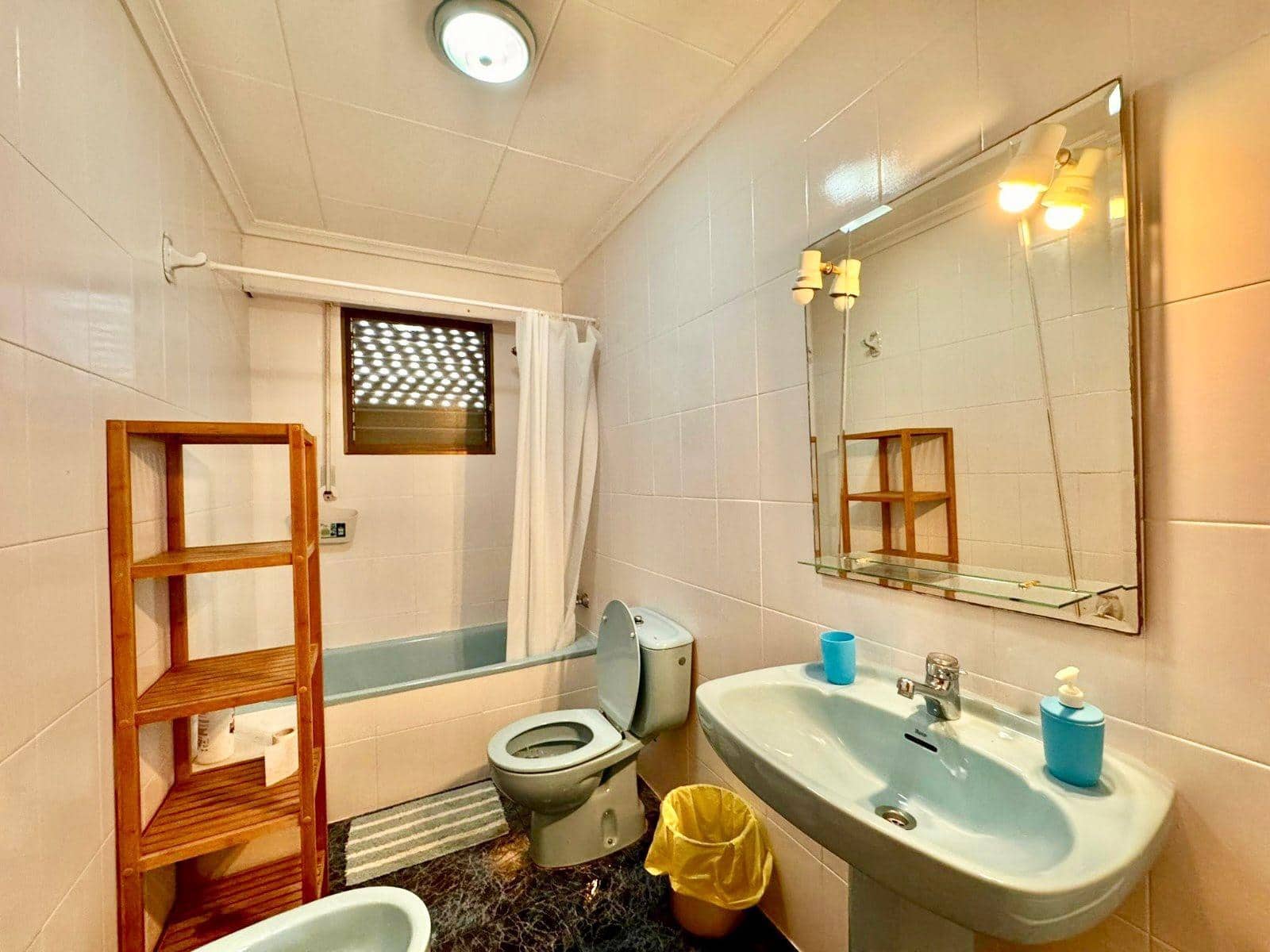 4 chambre Bungalow à vendre à Guardamar del Segura avec garage - 285 000 € (Ref: 9679936)