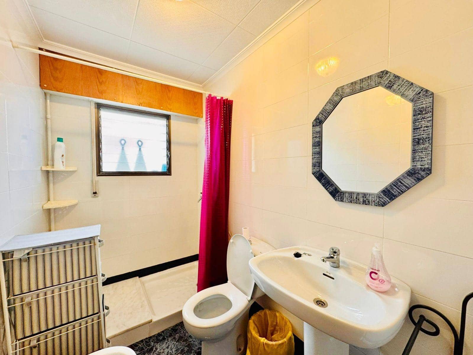 4 chambre Bungalow à vendre à Guardamar del Segura avec garage - 285 000 € (Ref: 9679936)