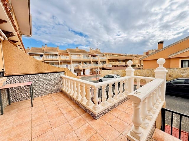 4 chambre Bungalow à vendre à Guardamar del Segura avec garage - 285 000 € (Ref: 9679936)