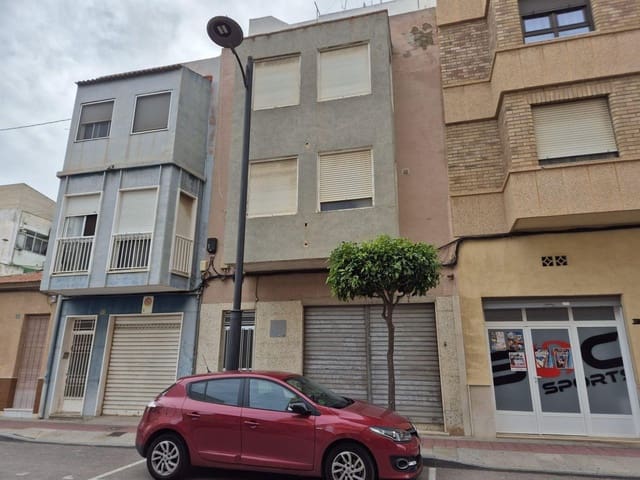 13 slaapkamer Appartement te koop in Guardamar del Segura - € 260.000 (Ref: 9708993)