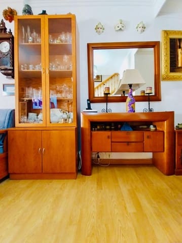 2 chambre Appartement à vendre à Guardamar Playa, Guardamar del Segura - 239 000 € (Ref: 9715000)