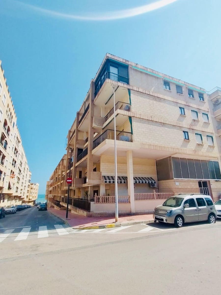 2 bedroom Apartment for sale in Guardamar del Segura - € 267,800 (Ref: 9715000)
