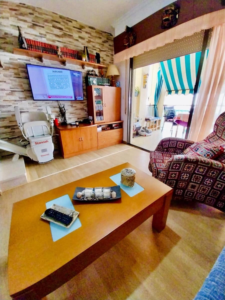 2 bedroom Apartment for sale in Guardamar del Segura - € 267,800 (Ref: 9715000)