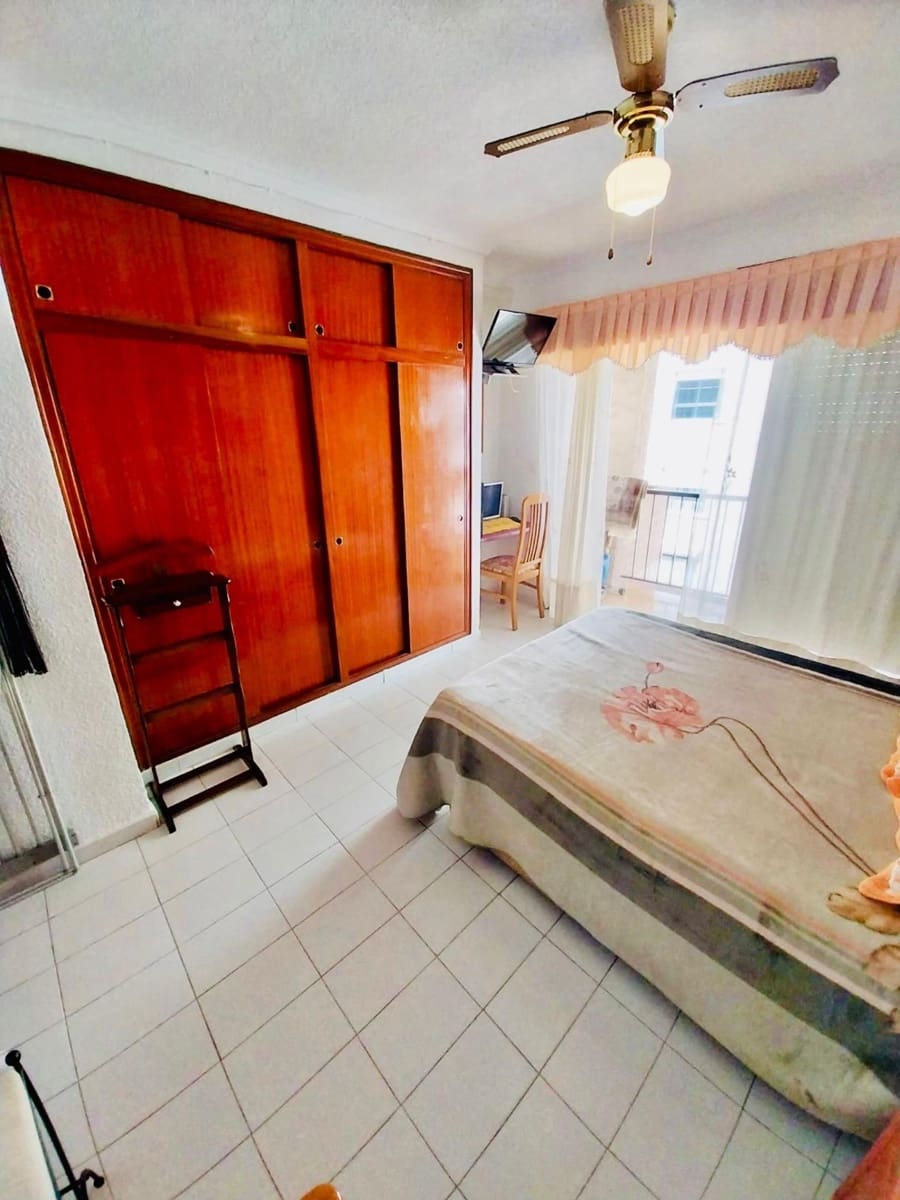 2 bedroom Apartment for sale in Guardamar del Segura - € 267,800 (Ref: 9715000)