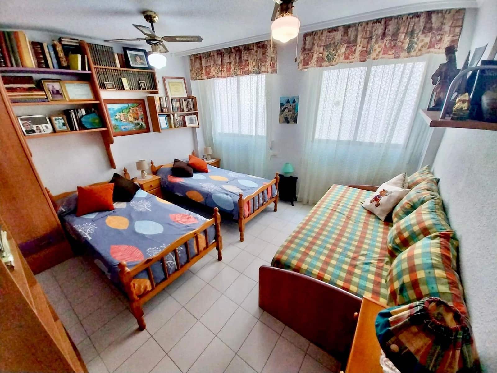 2 bedroom Apartment for sale in Guardamar del Segura - € 267,800 (Ref: 9715000)