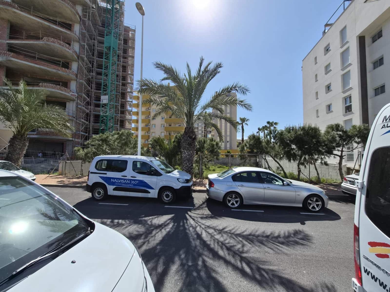 Building Plot for sale in Guardamar del Segura - € 420,000 (Ref: 9732227)