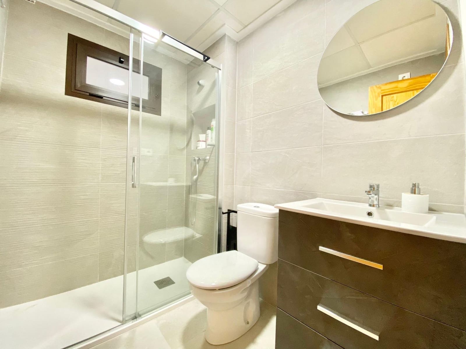 2 makuuhuone Huoneisto vuokrattavana paikassa Guardamar del Segura - 700 € (Ref: 9836399)
