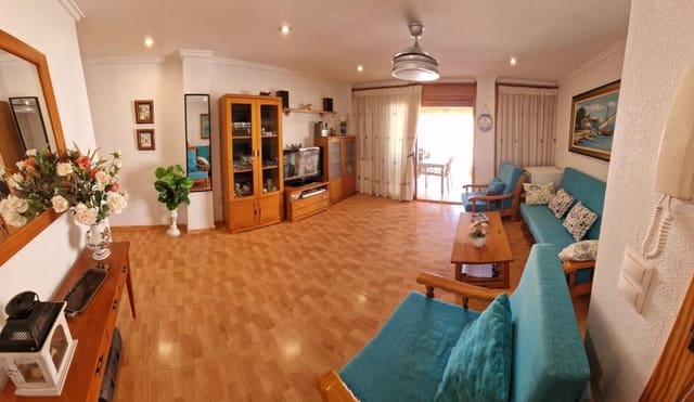 3 bedroom Apartment for sale in Guardamar del Segura - € 206,000 (Ref: 9878949)