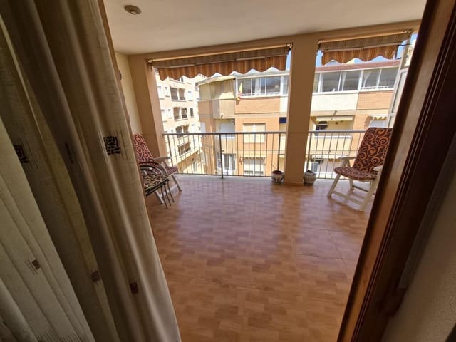 3 bedroom Apartment for sale in Guardamar del Segura - € 206,000 (Ref: 9878949)