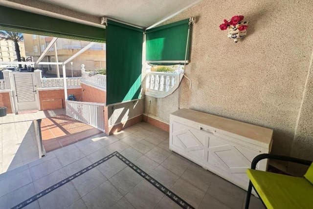 4 sypialnia Bungalow na sprzedaż w Las Viñas, Guardamar del Segura z basenem garażem - 435 000 € (Ref: 9893972)