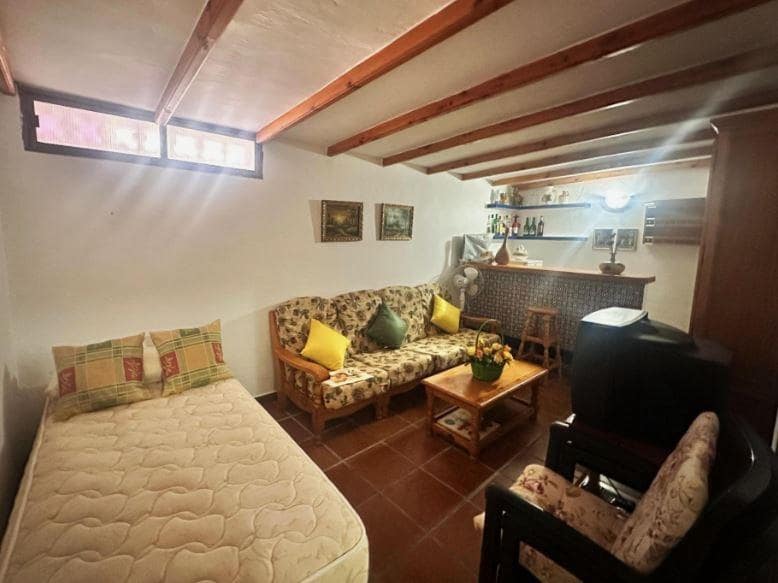 4 sypialnia Bungalow na sprzedaż w Guardamar del Segura z basenem garażem - 435 000 € (Ref: 9893972)