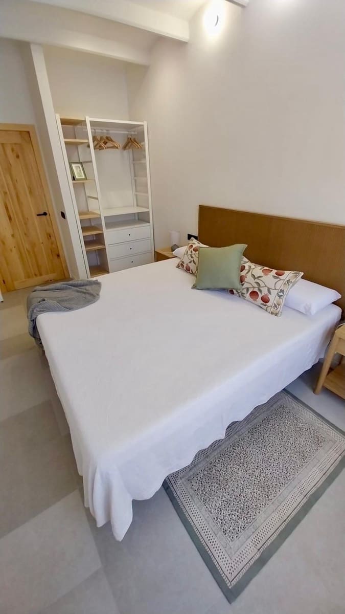 2 quarto Apartamento para arrendar em Guardamar del Segura - 1 000 € (Ref: 9922389)