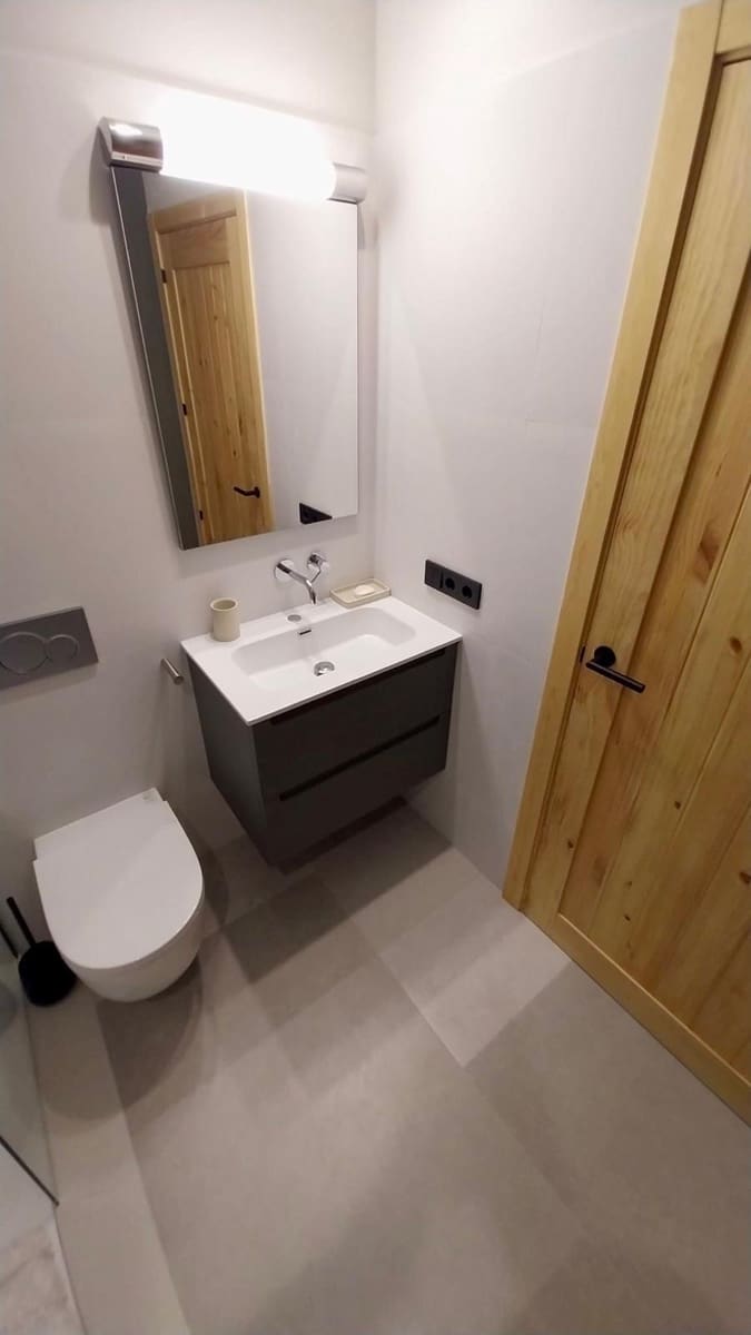 2 quarto Apartamento para arrendar em Guardamar del Segura - 1 000 € (Ref: 9922389)