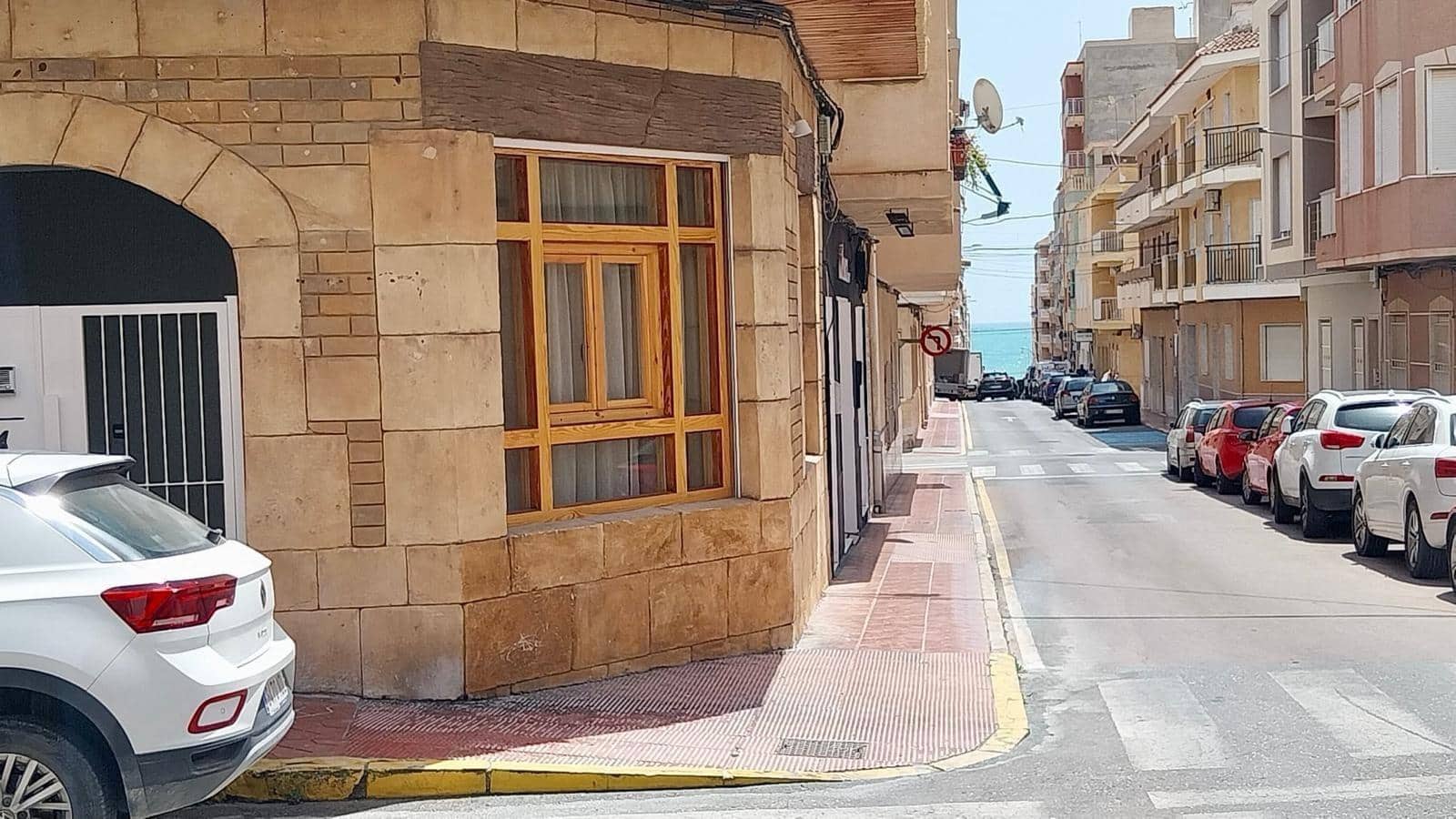 2 quarto Apartamento para arrendar em Guardamar del Segura - 1 000 € (Ref: 9922389)