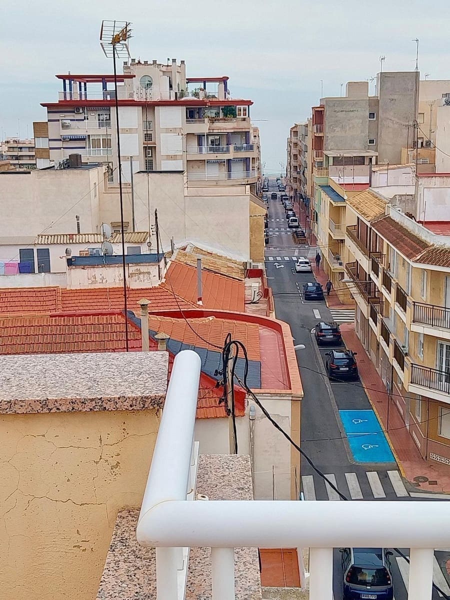 2 quarto Apartamento para arrendar em Guardamar del Segura - 1 000 € (Ref: 9922389)