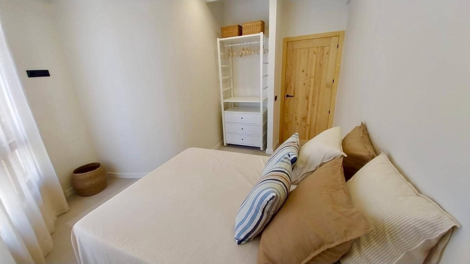 2 quarto Apartamento para arrendar em Guardamar del Segura - 1 000 € (Ref: 9922389)