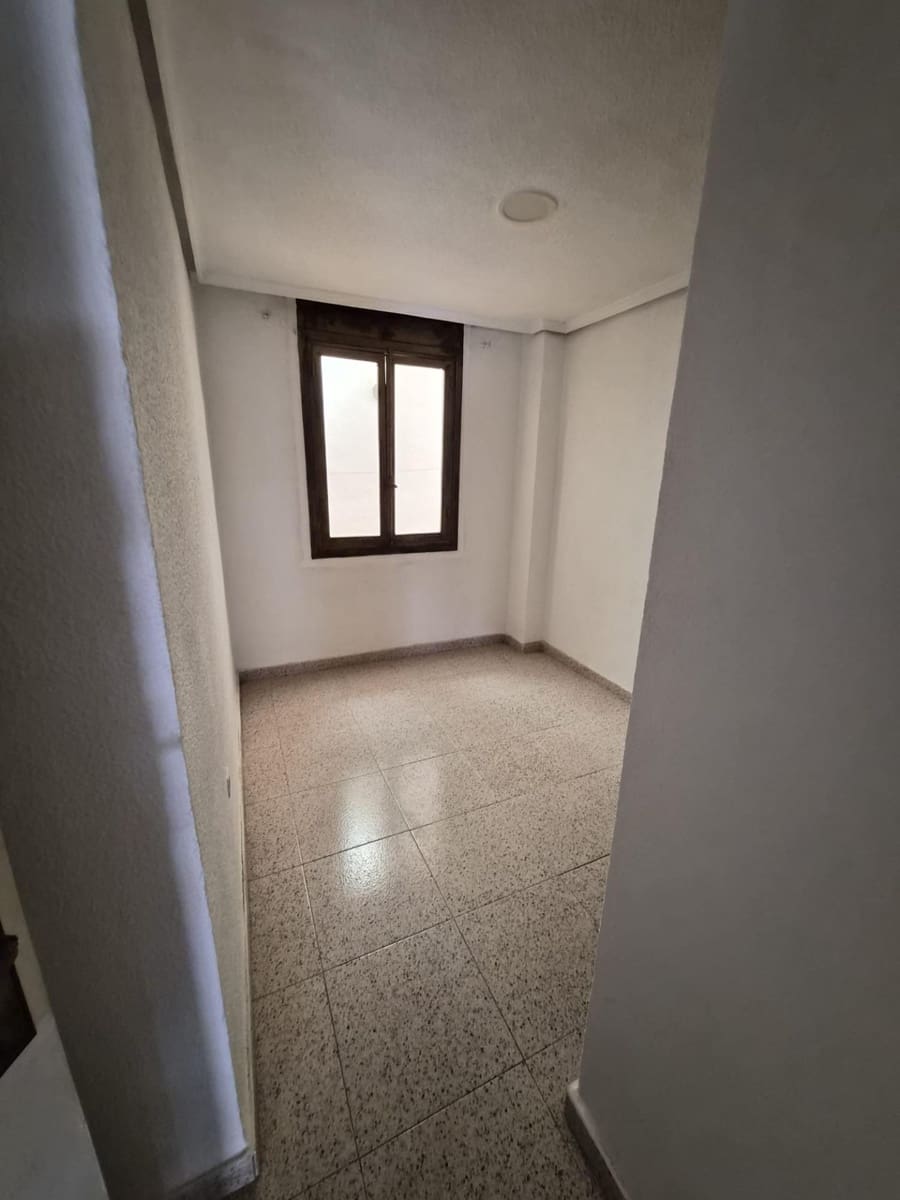3 soverom Hus til salgs i Guardamar del Segura med garasje - € 244 000 (Ref: 9927513)