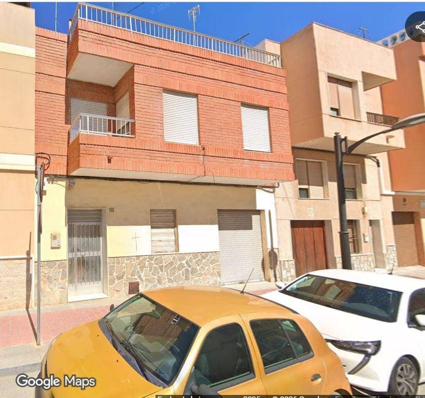 3 soverom Hus til salgs i Guardamar del Segura med garasje - € 244 000 (Ref: 9927513)