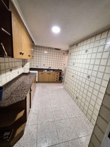 3 soverom Hus til salgs i Zona Pueblo, Guardamar del Segura med garasje - € 244 000 (Ref: 9927513)